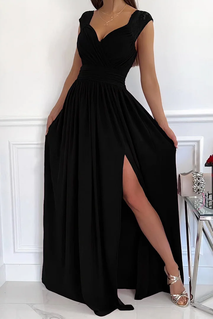 Malena | Ärmelloses Spitzenkleid mit Schlitz am Saum und Rückenausschnitt