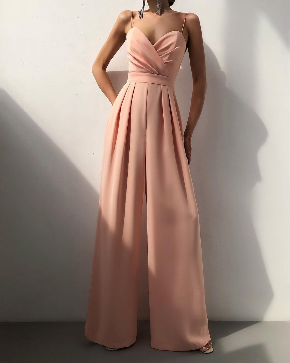 Rebecca | Overall mit geradem Bein, hoher Taille und feinen Trägern