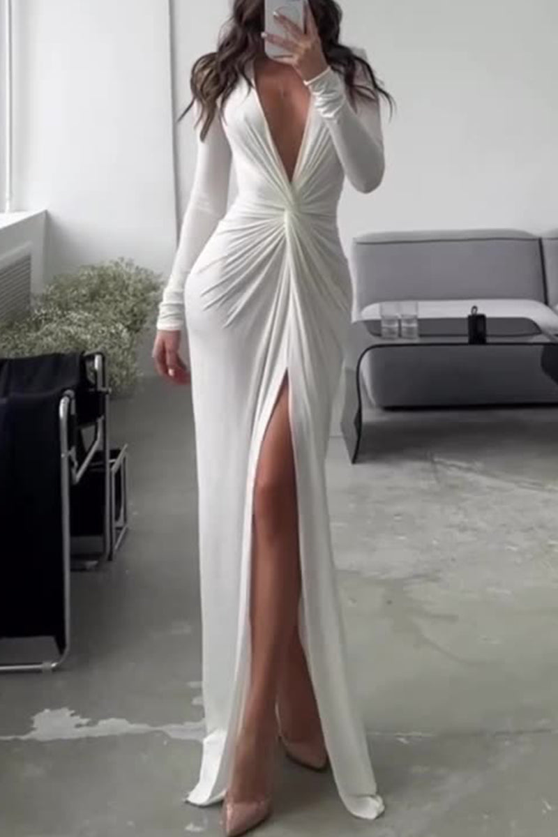Kalani | Stilvolles Plisseekleid mit V-Ausschnitt, langen Ärmeln und Beinschlitz