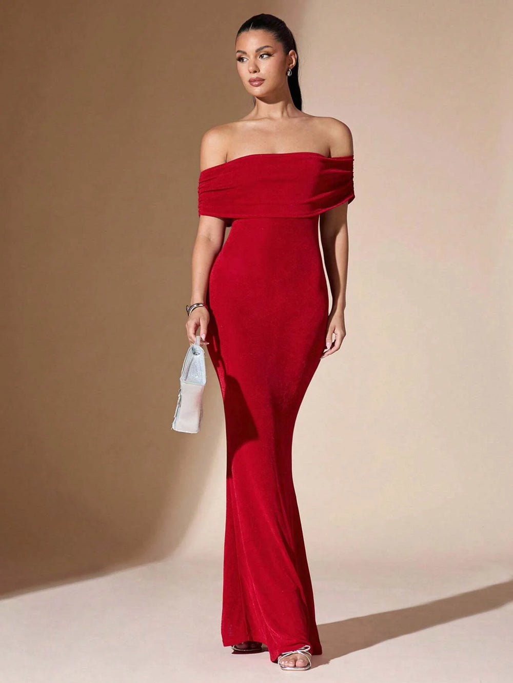 Julina | Schulterfreies Kleid