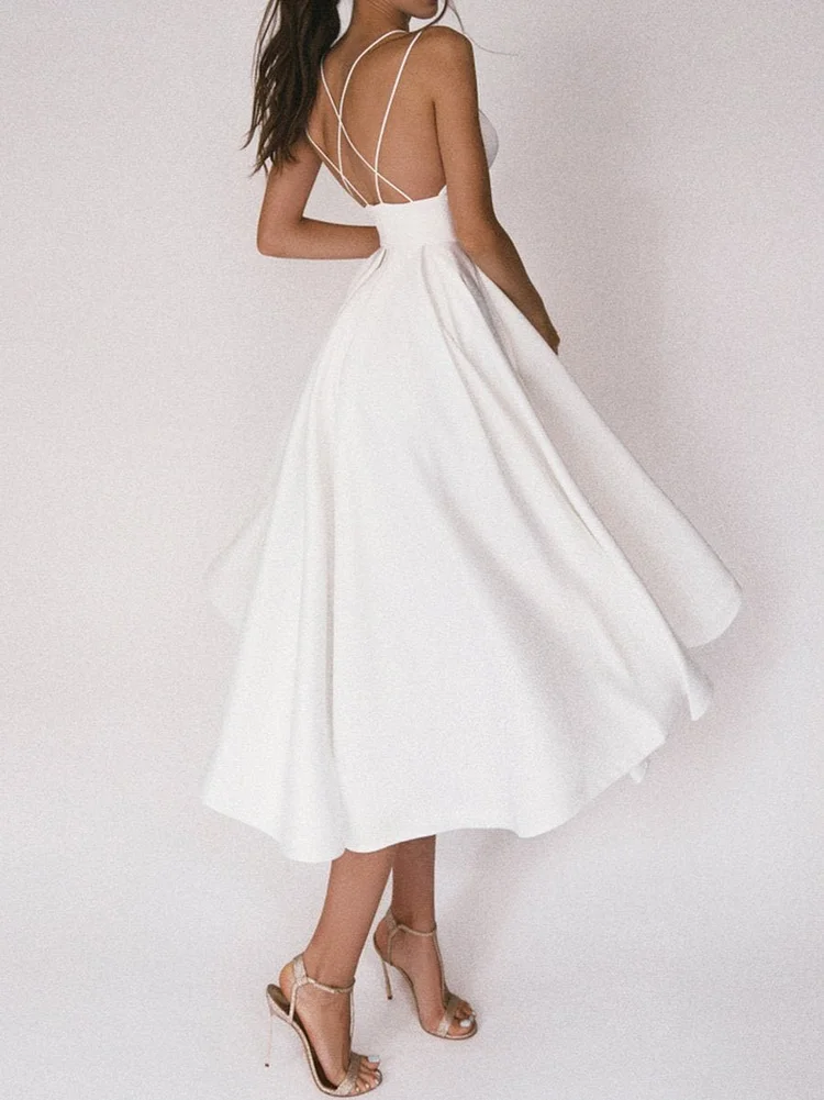 Simona | Partykleid mit Trägern und tiefem V-Ausschnitt