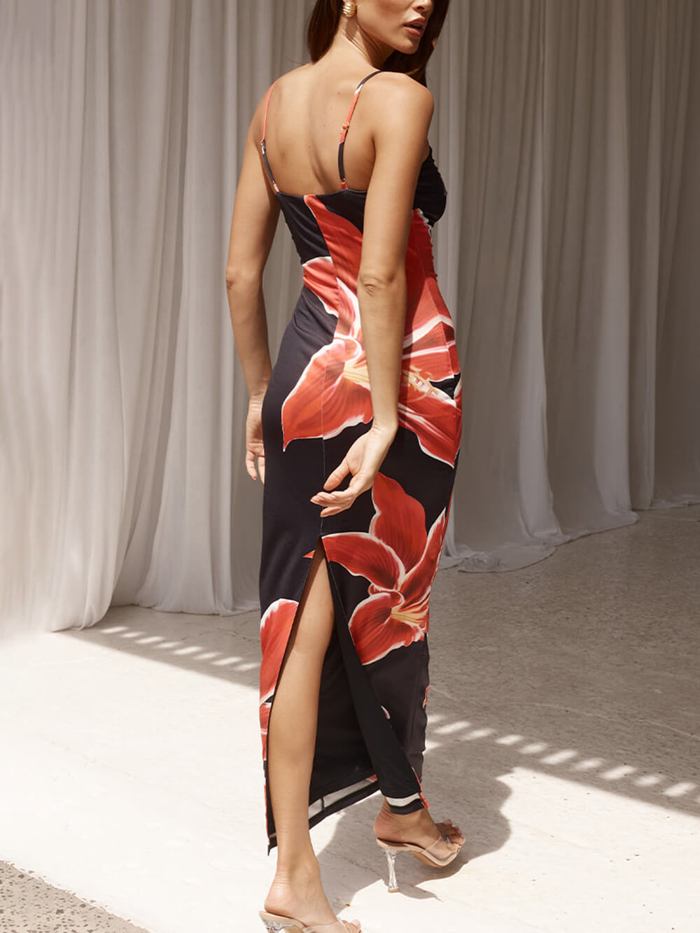 Aella | Abstraktes Blumen-Maxikleid