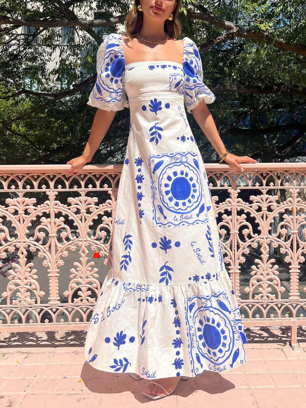 Midi-Kleid mit Puffärmeln für den Urlaub