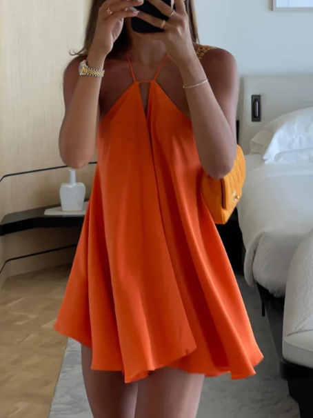Schickes Minikleid mit Modernem Flair