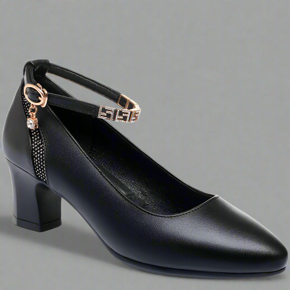 Iselin | Pumps aus Premium-Lackleder für Ihren Bürostil