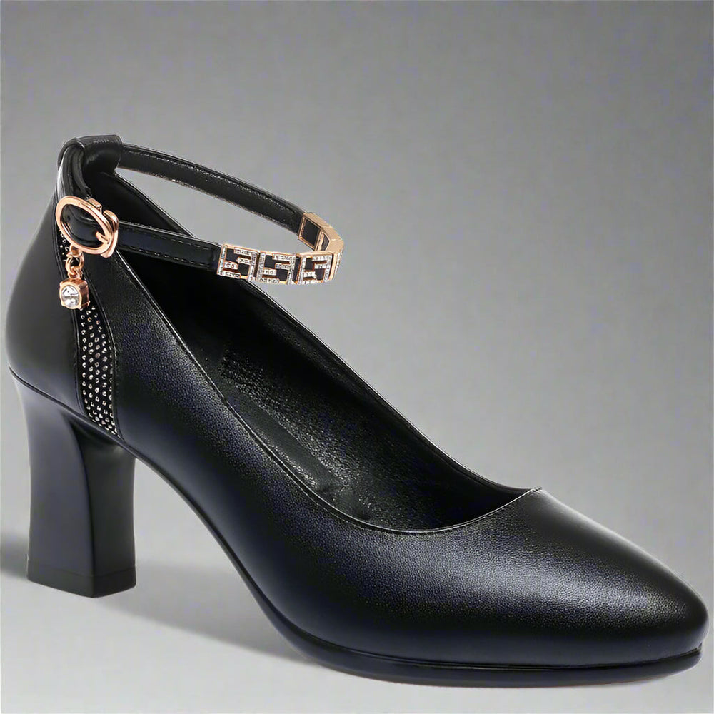Iselin | Pumps aus Premium-Lackleder für Ihren Bürostil