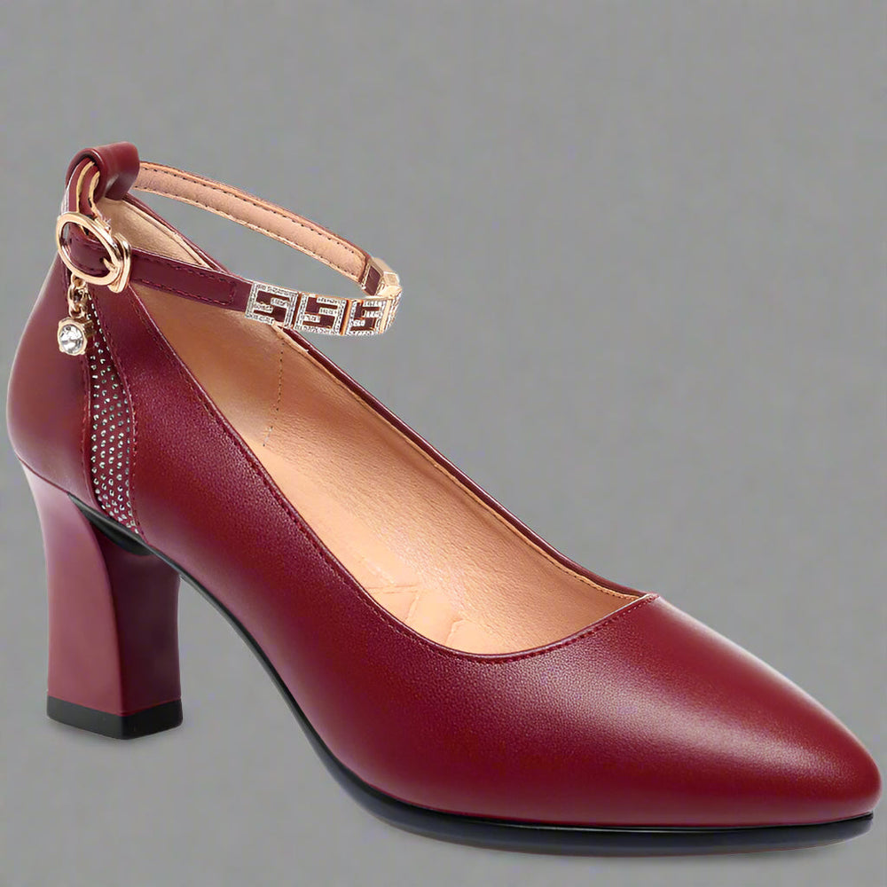 Iselin | Pumps aus Premium-Lackleder für Ihren Bürostil