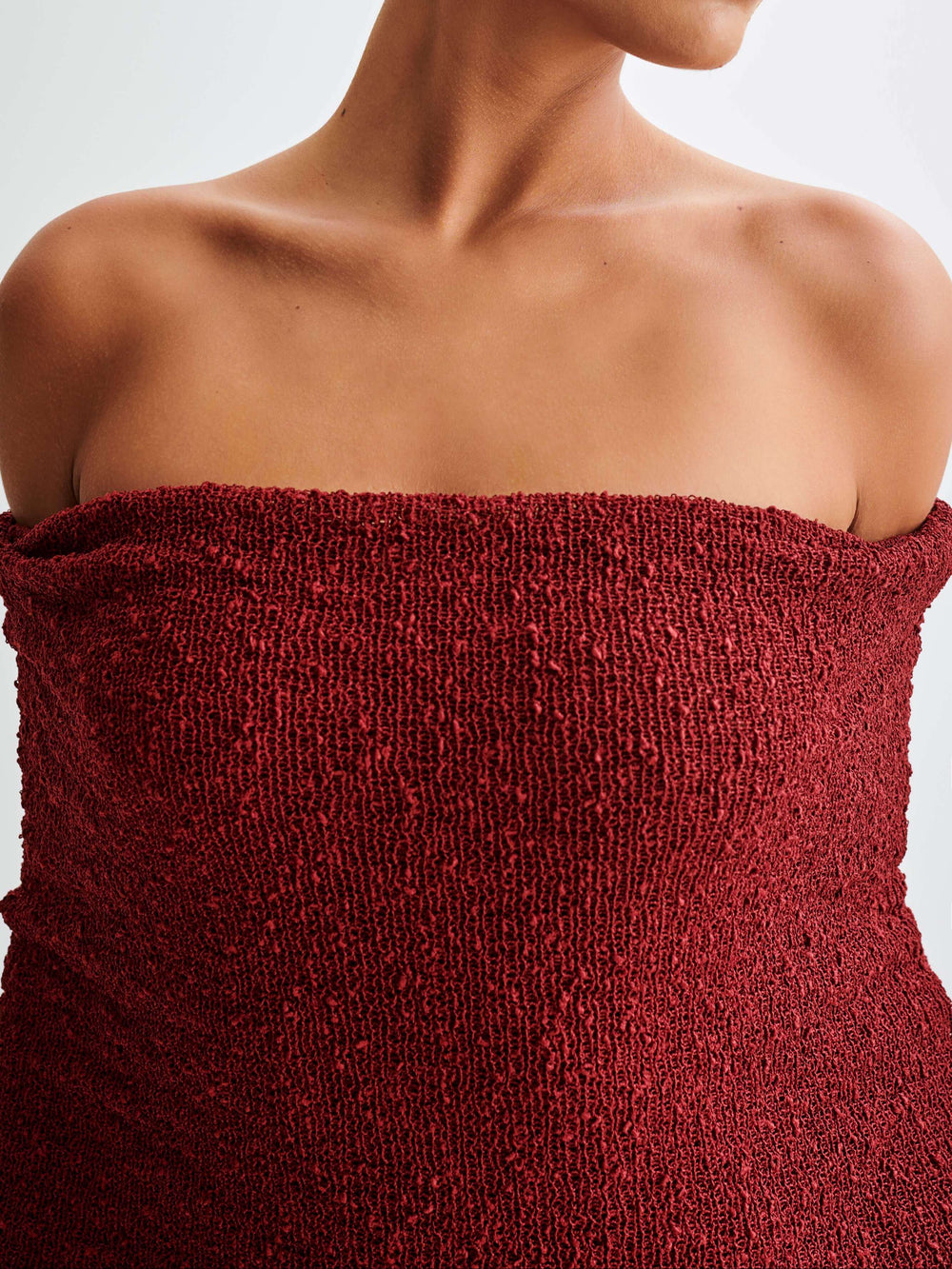 Kenvira | Schulterfreies Kleid