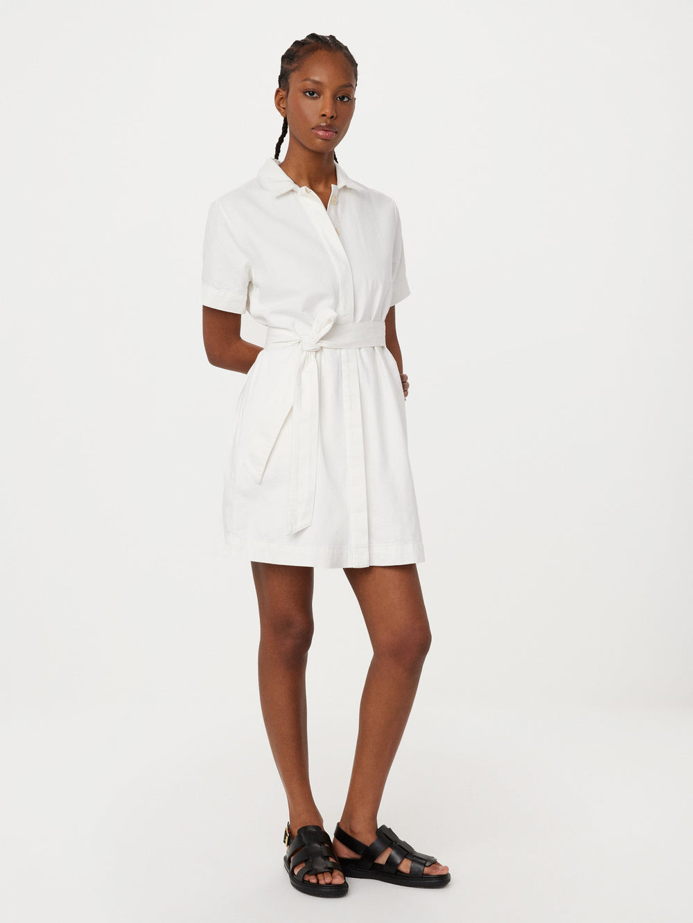 Danielle | Das Camp-Kragen-Kleid aus baumwollähnlichem Hanf in Offwhite