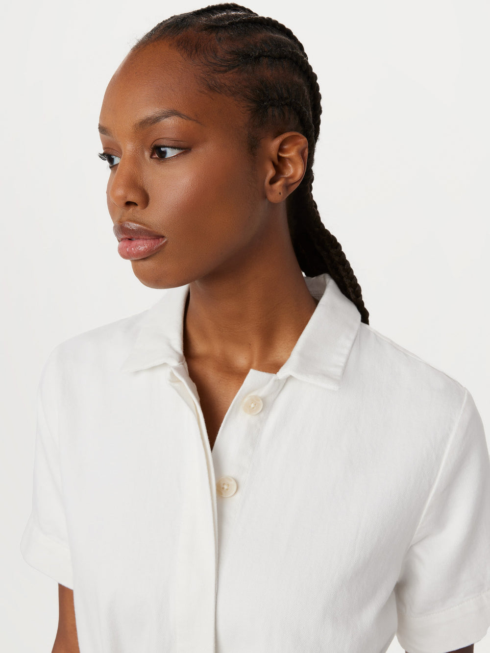 Danielle | Das Camp-Kragen-Kleid aus baumwollähnlichem Hanf in Offwhite