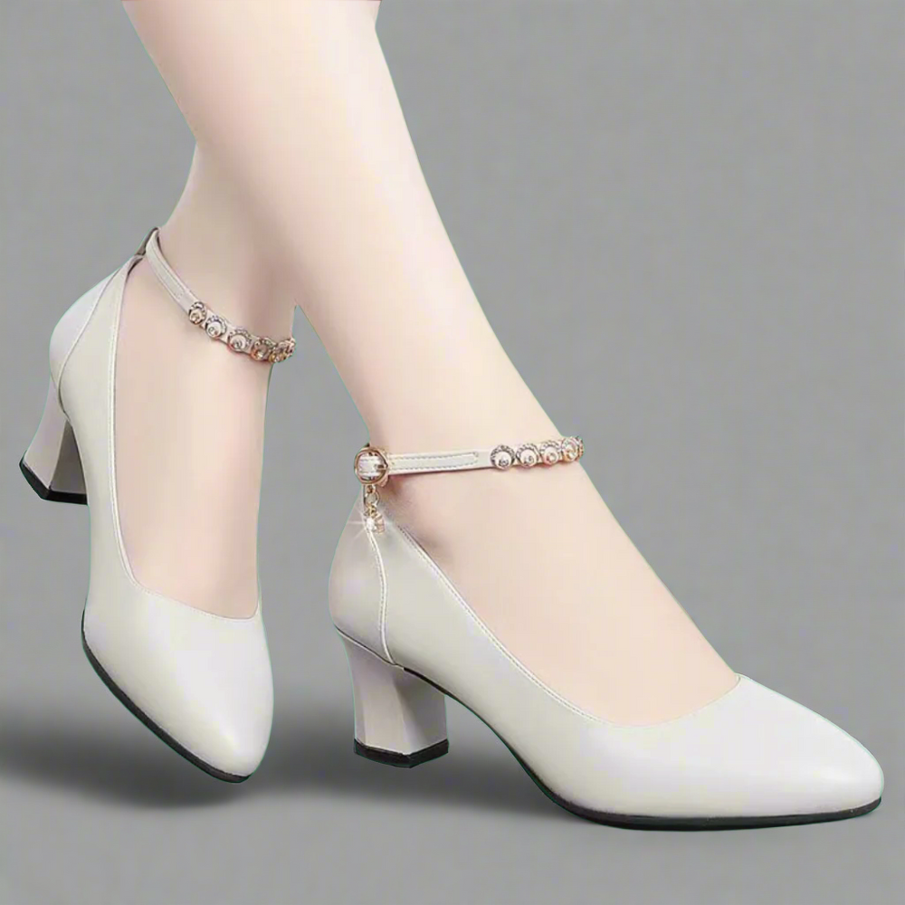 Iselin | Pumps aus Premium-Lackleder für Ihren Bürostil