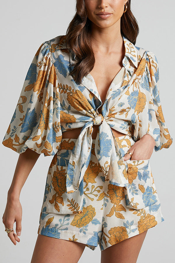 Hawaii | Geblümtes Strand-Set mit Oversize-Hemd, Triangel-Bikini-Top und Shorts mit Taschen