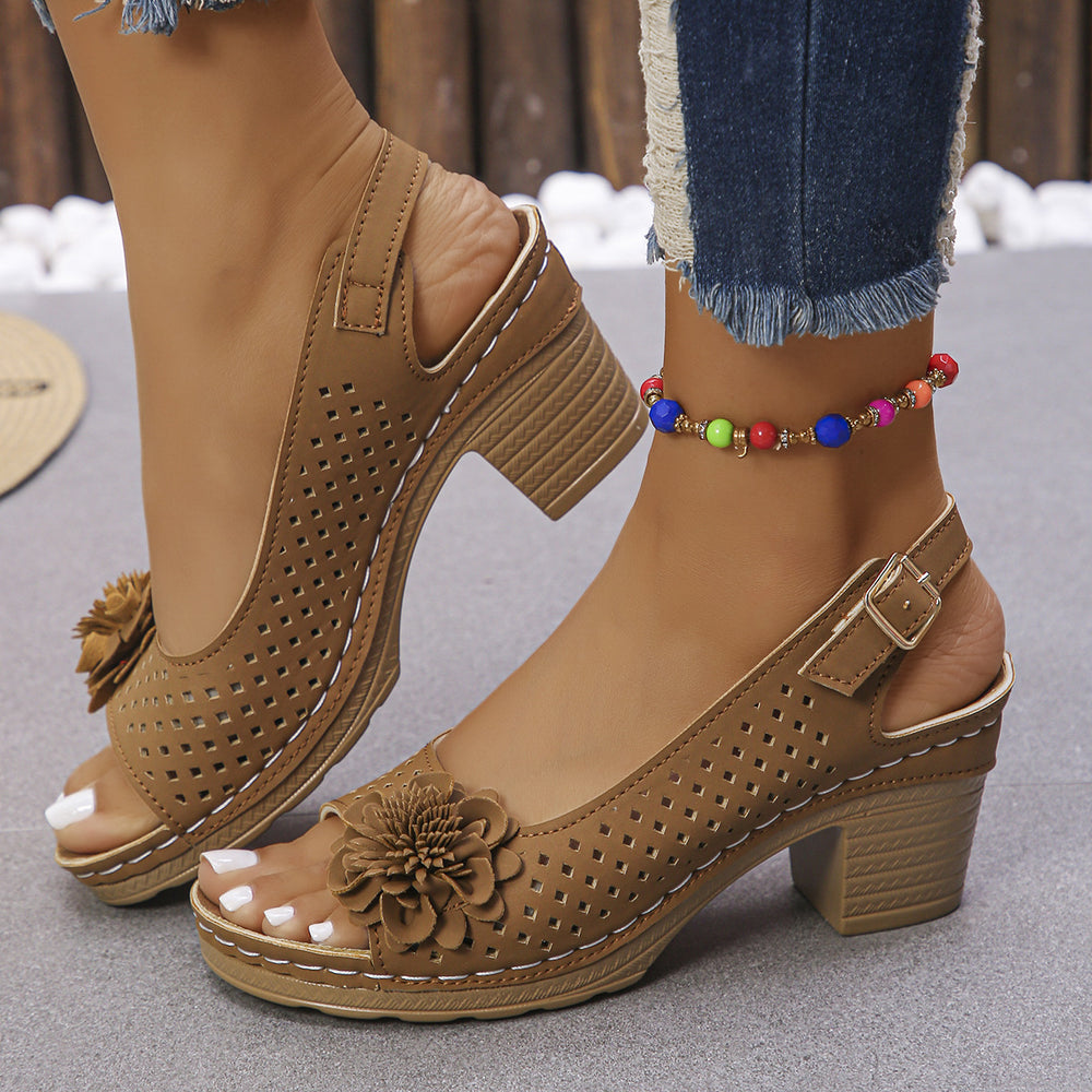 Kalani | Schicke Blumensandalen