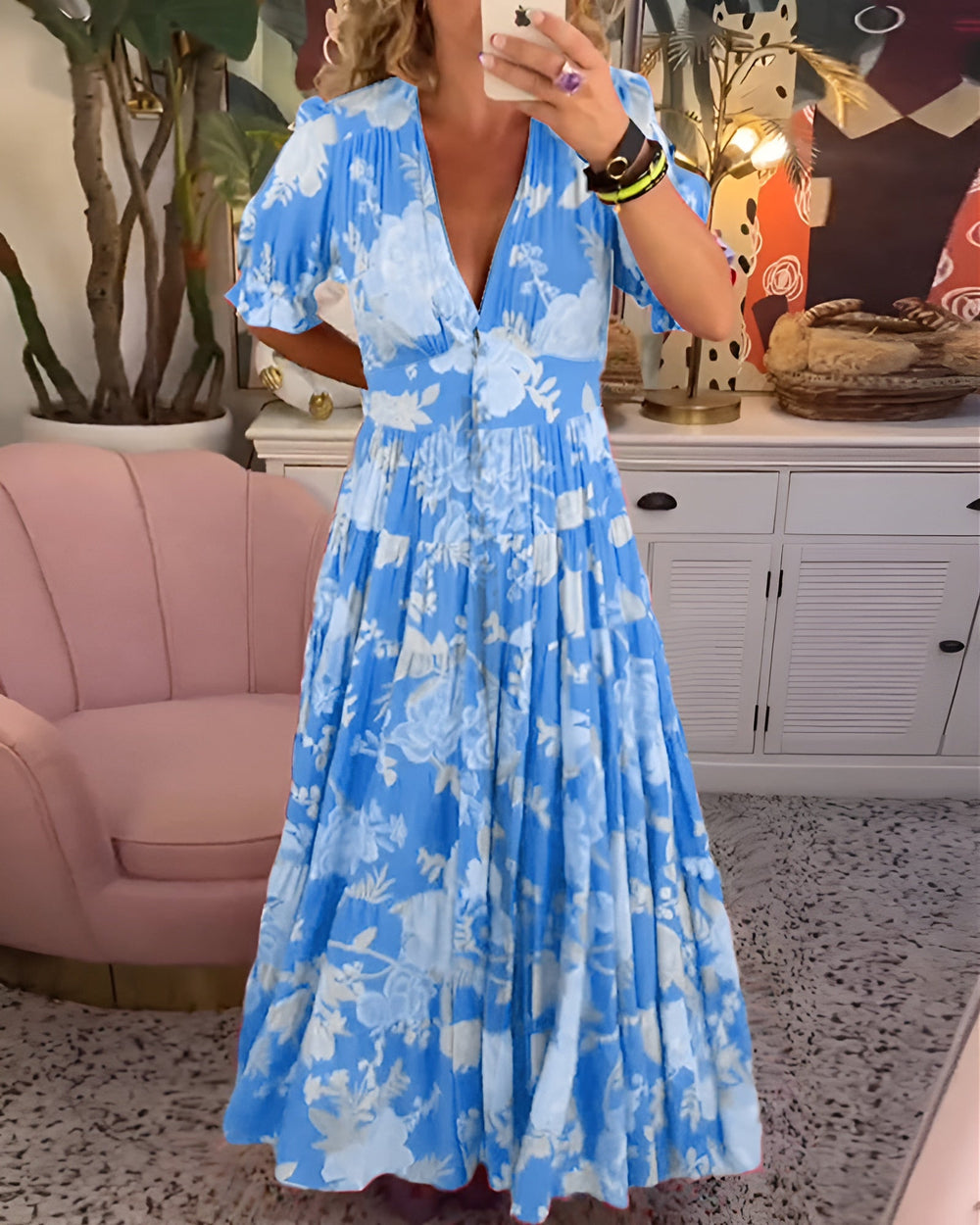 Carine | Kleid mit V-Ausschnitt, Taschen und Blumenmuster