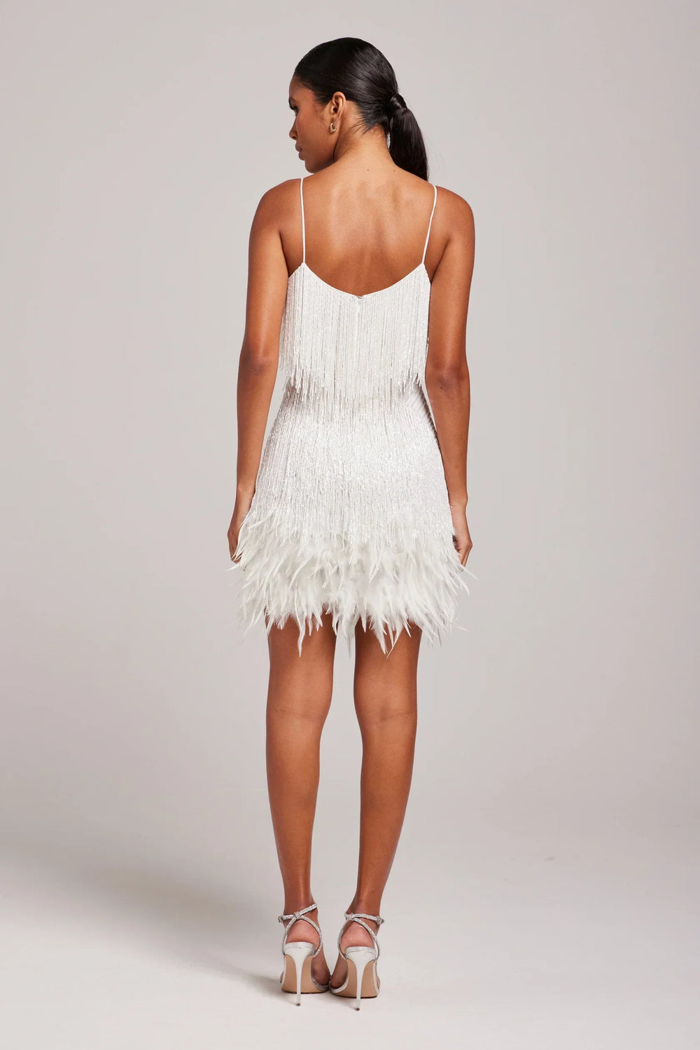Sorvaya | Glamouröses Federkleid