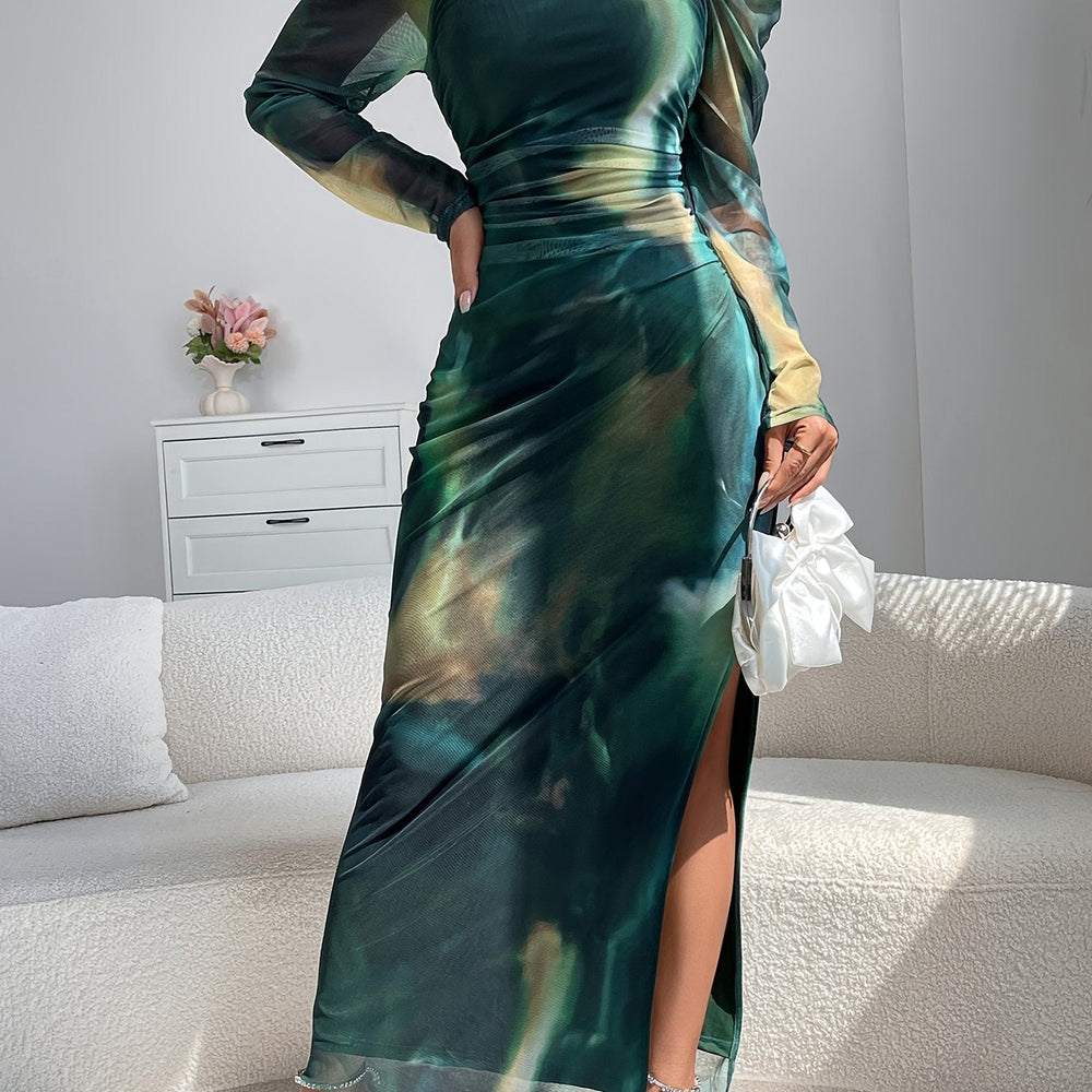 Emeralda | Smaragdgrünes Off-Shoulder Kleid mit Schlitz