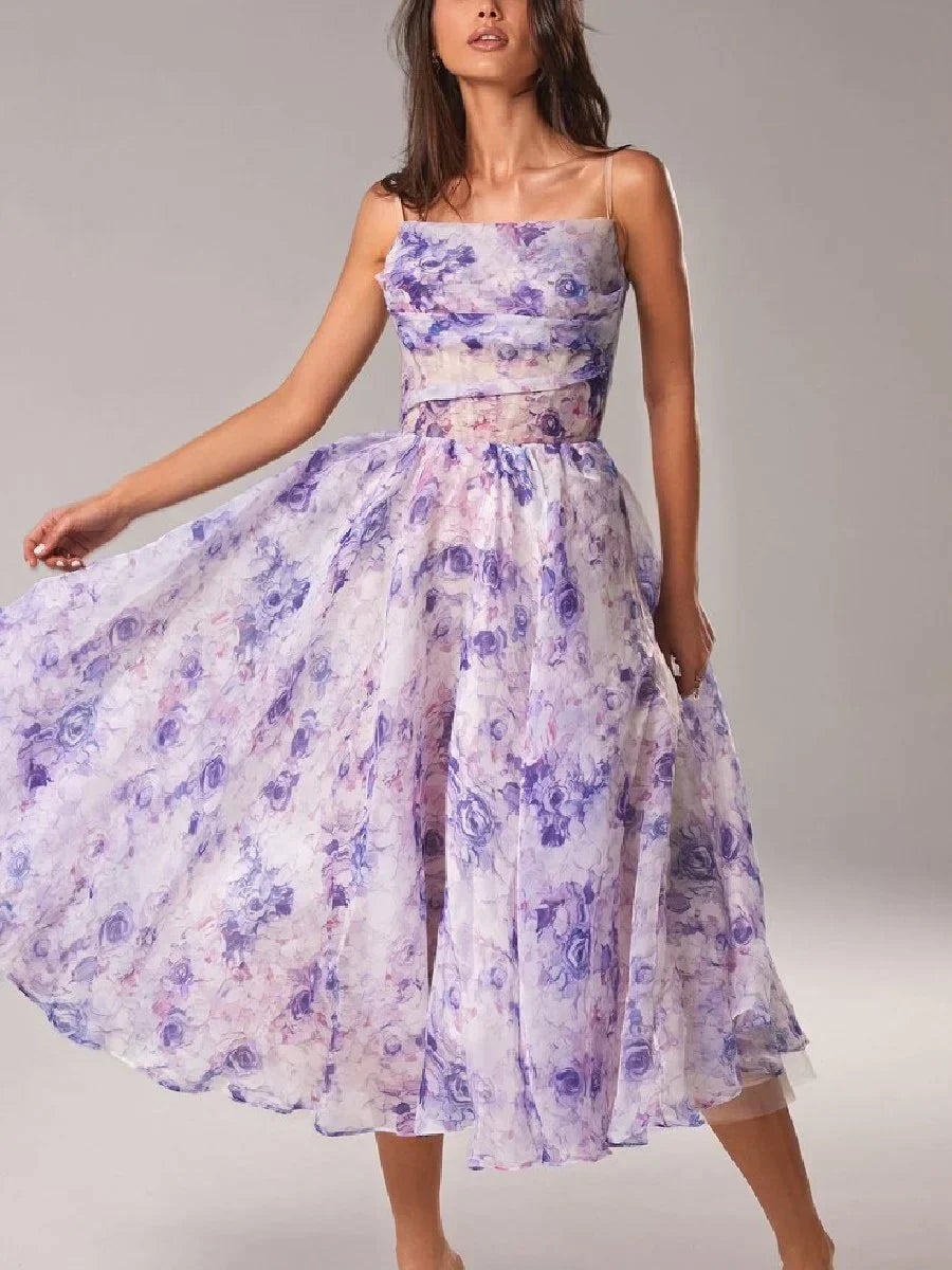 Kelly Luxuriöses trägerloses Kleid