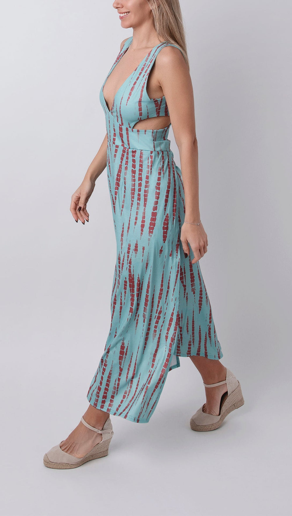 Chloe | Eleanor Batik-Stretchkleid mit Schlitz und Cut-Out-Design