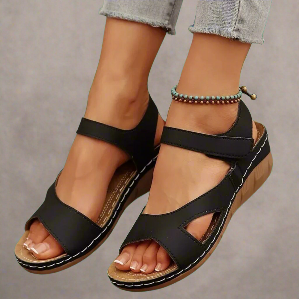 Tine | Handgefertigte Wedgesandalen aus Premium-Material