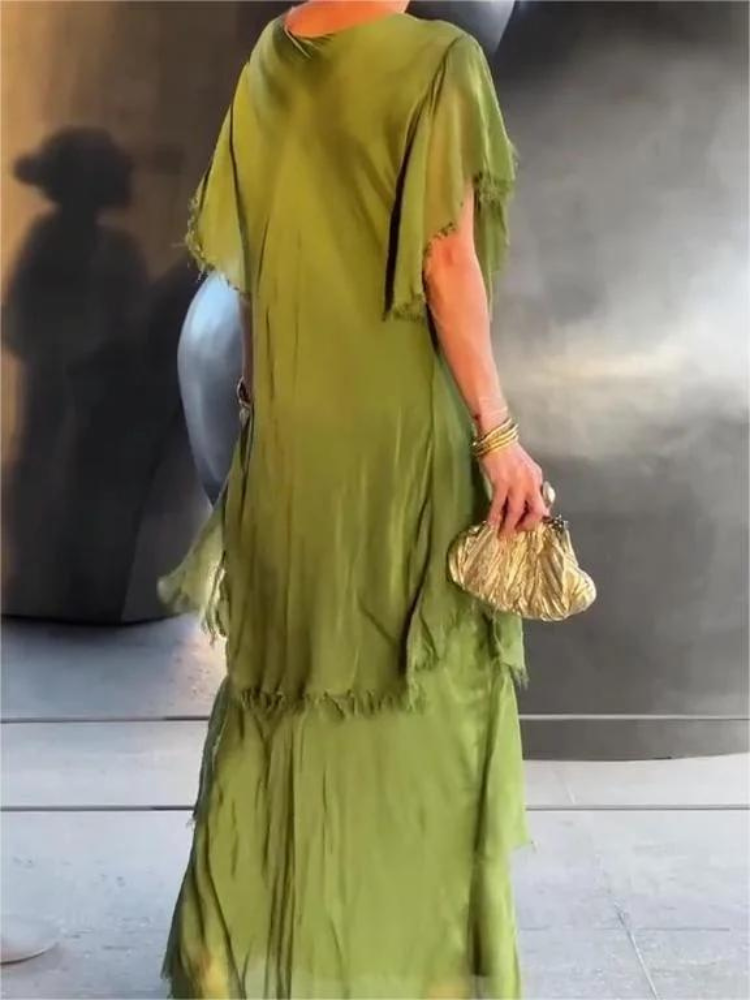 Savane | Elegantes, Fließendes Langarmkleid mit V-Ausschnitt