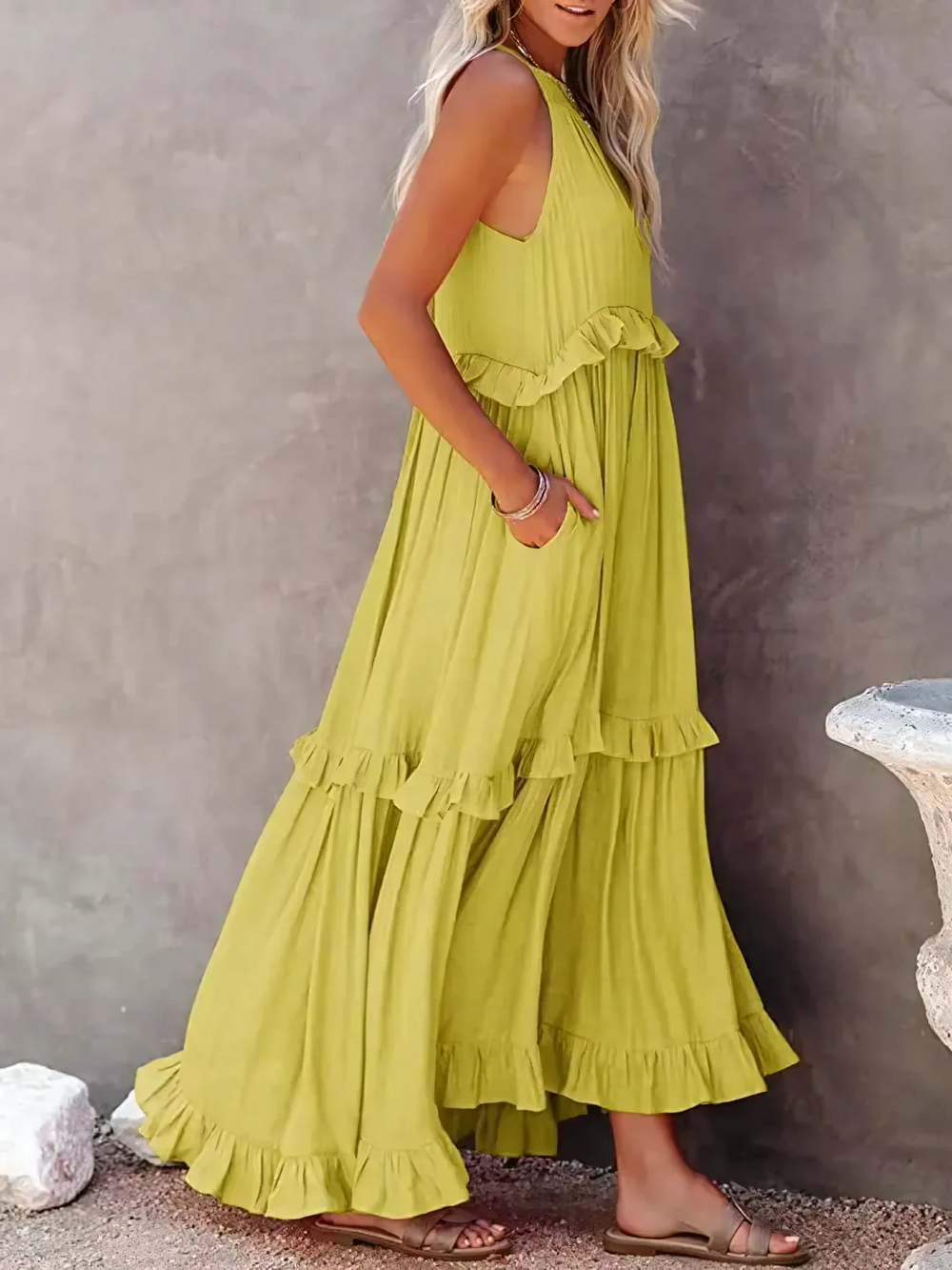 Vesa | Fließendes Kleid mit Rüschen