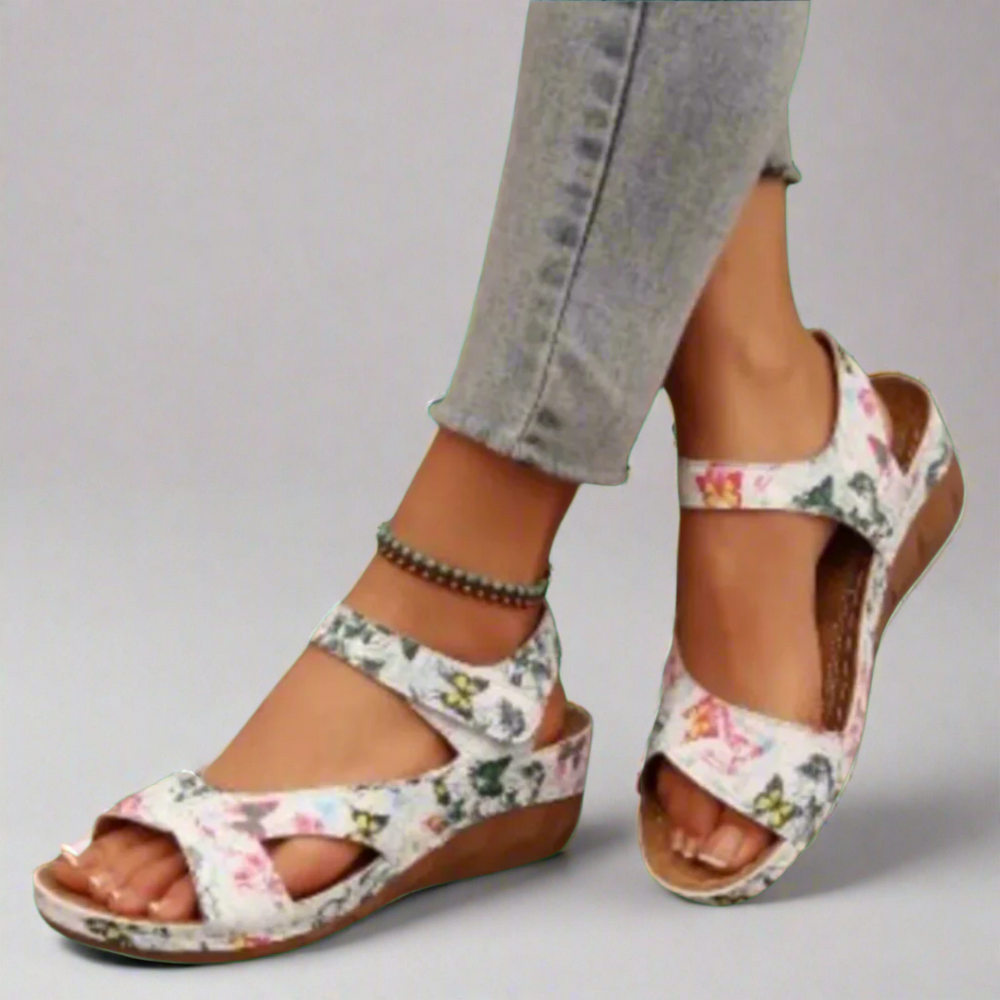 Tine | Handgefertigte Wedgesandalen aus Premium-Material