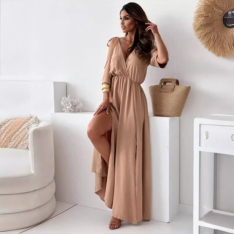 Aurora | Figurbetontes Kleid mit V-Ausschnitt und seitlichem Schlitz