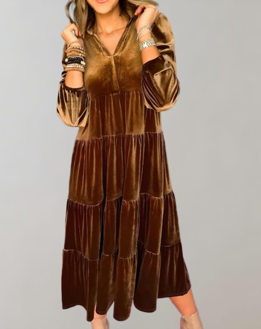 Jade | Locker sitzendes Samtkleid mit V-Ausschnitt