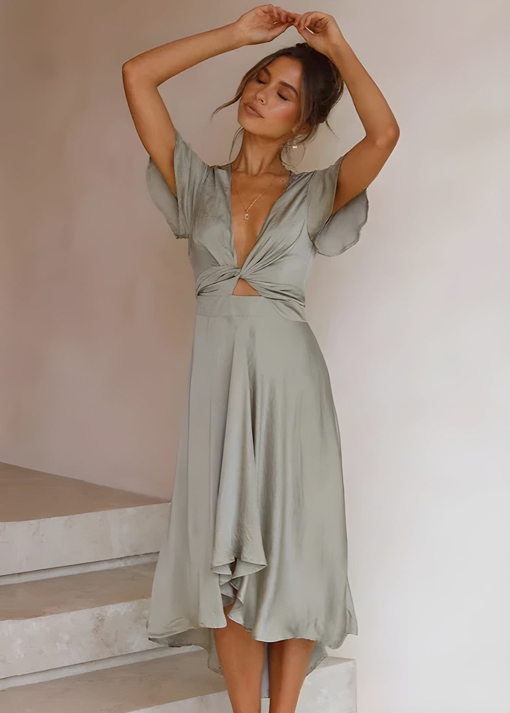 Elly | Wunderschön schmeichelhaftes Kleid