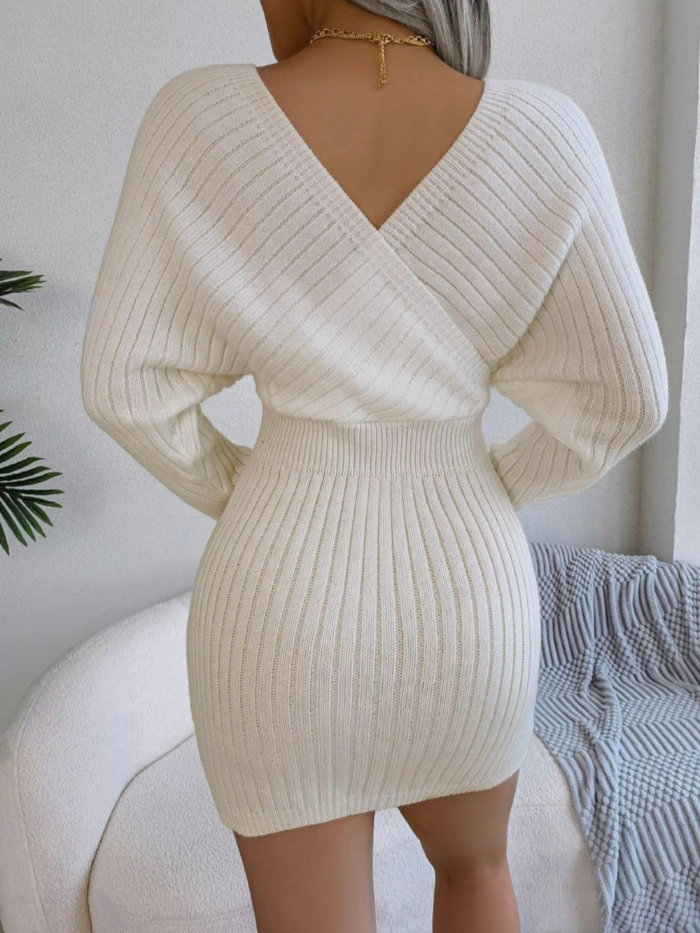 Chloe | V-Ausschnitt Strickkleid