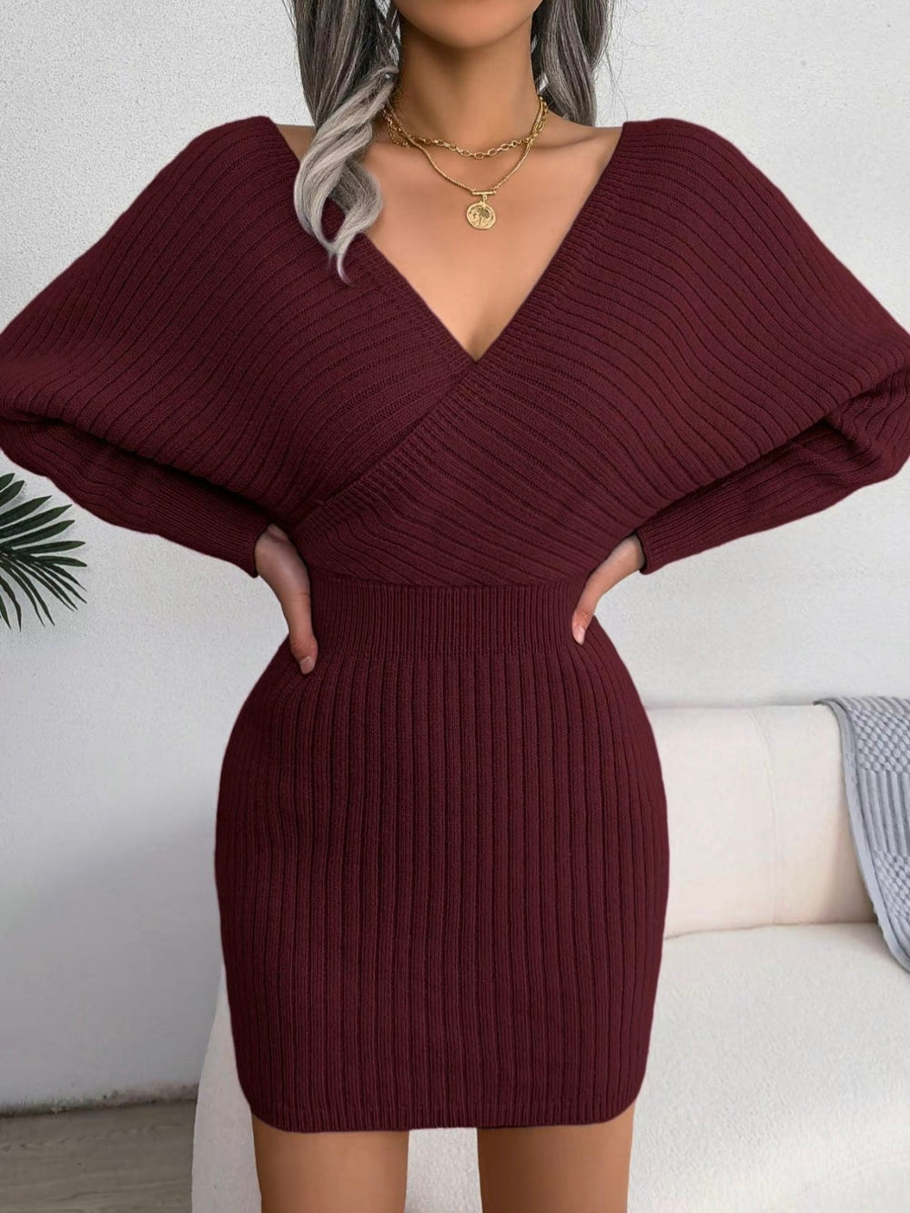 Chloe | V-Ausschnitt Strickkleid