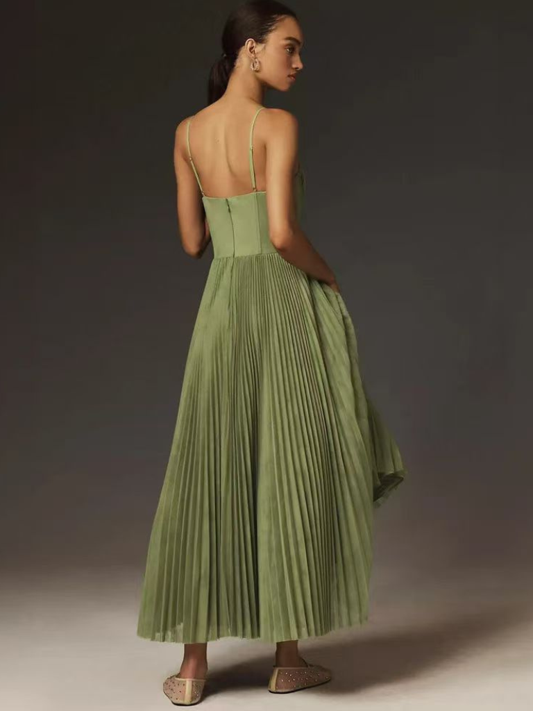 Lorelei | Kleid mit smaragdgrüner Eleganz