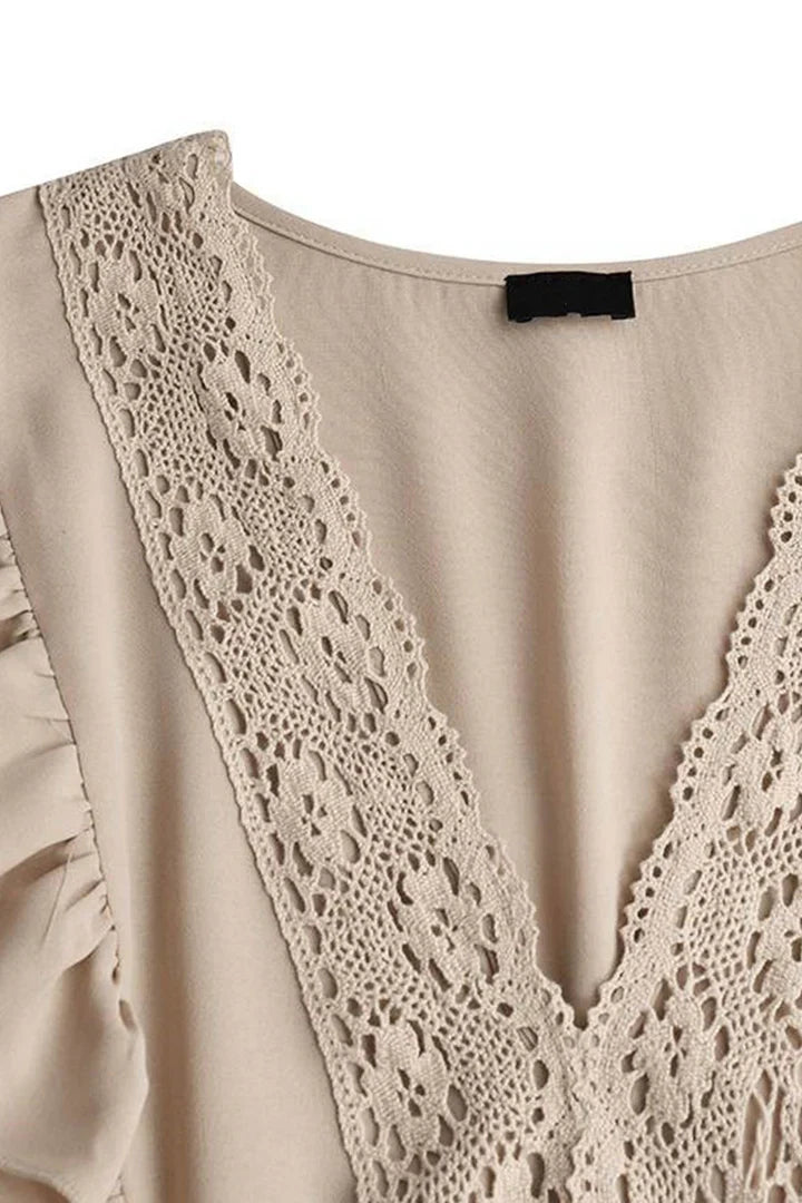 Blanca | Maxikleid aus Spitze mit V-Ausschnitt und Volant