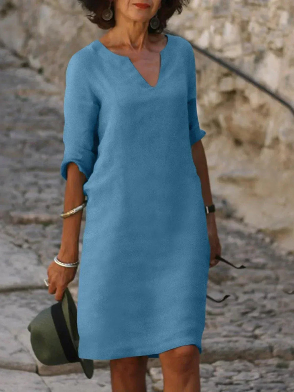 Maya | Zeitloses V-Ausschnitt-Midikleid