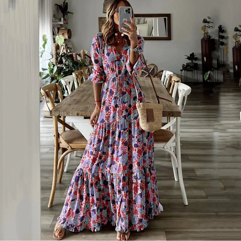 Liora | Bedrucktes Maxikleid mit V-Ausschnitt und Schwung