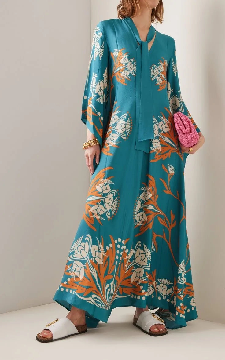 Sculpted Elegance Geblümtes Maxikleid