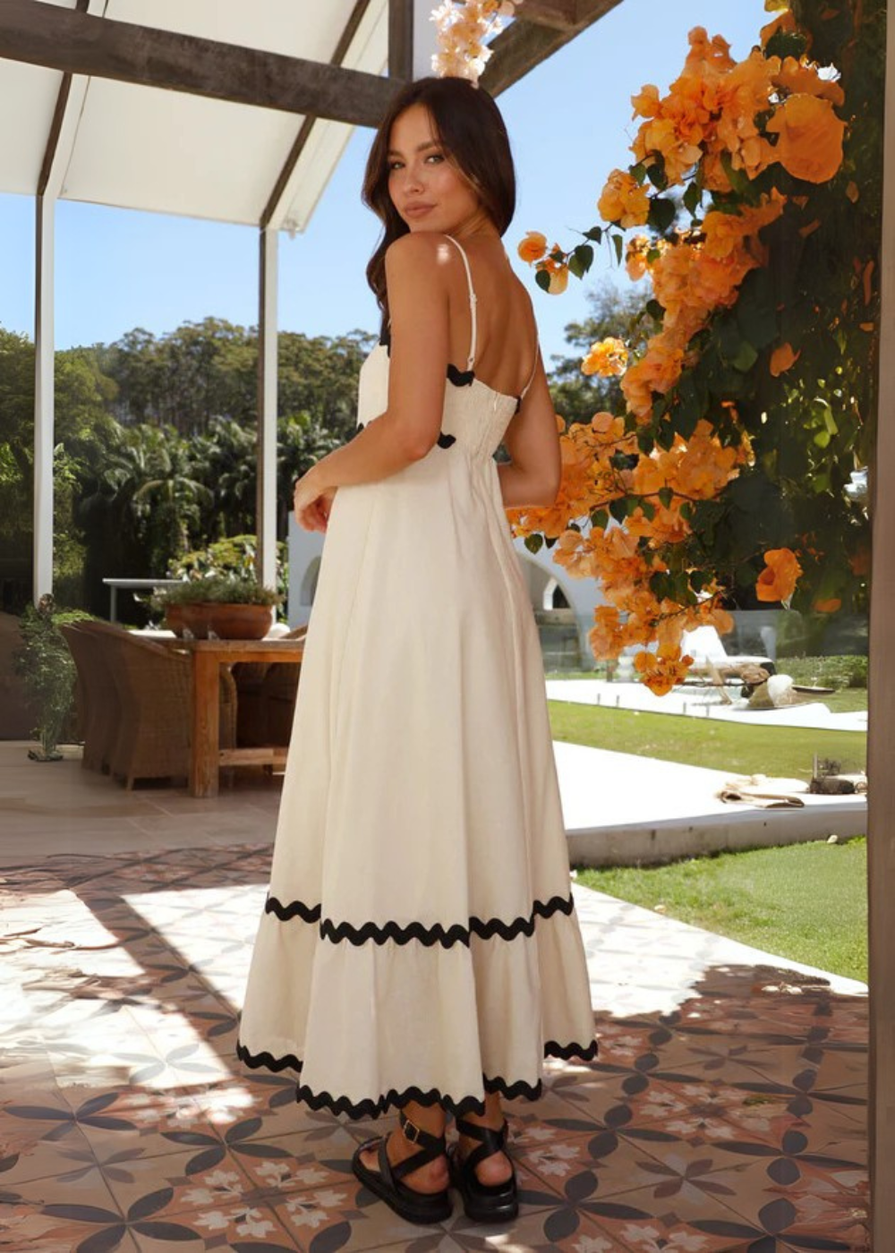 Dana | Wunderschönes und luftiges Sommerkleid
