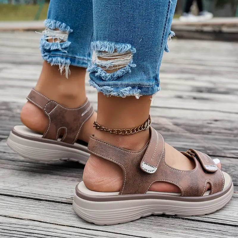 Alia | Bequeme Keilabsatz-Sandalen mit Knöchelriemen