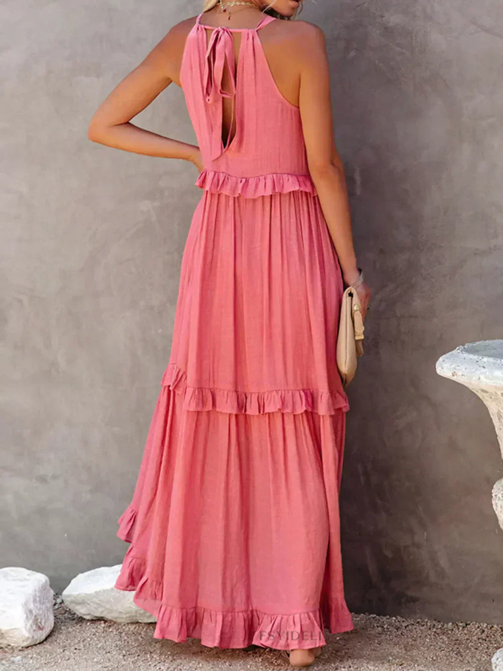 Sarah | Maxikleid mit Rüschen und Halterneck