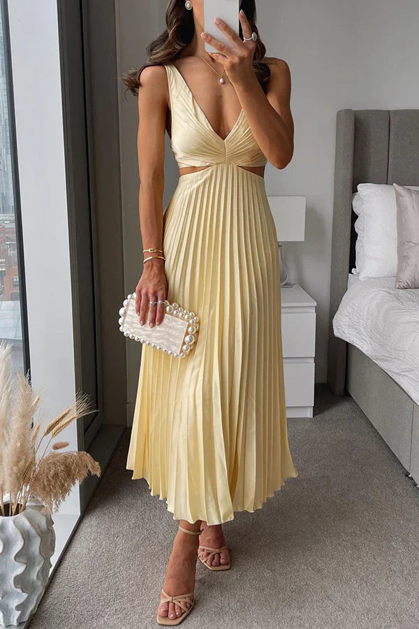 Xenia | Midisommerkleid mit Falten und tailliertem Schnitt