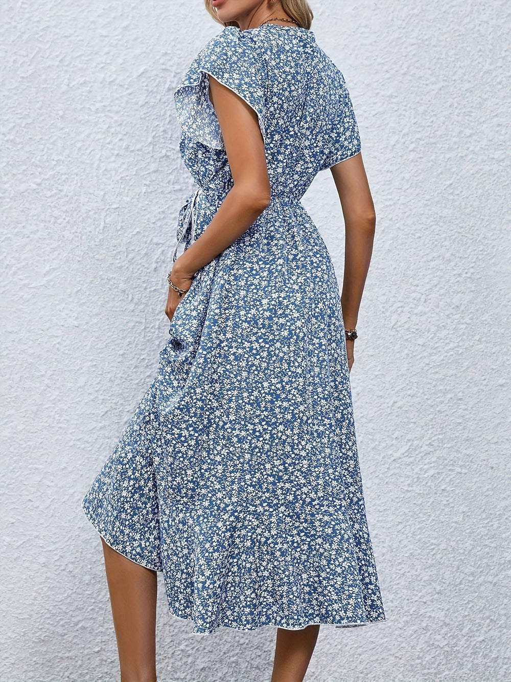 Indie | Kleid mit kleinem Blumenmuster und Schnürung