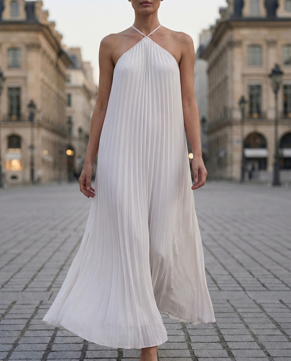 Elegantes trägerloses A-Linien-Maxi-Kleid mit Faltenwurf