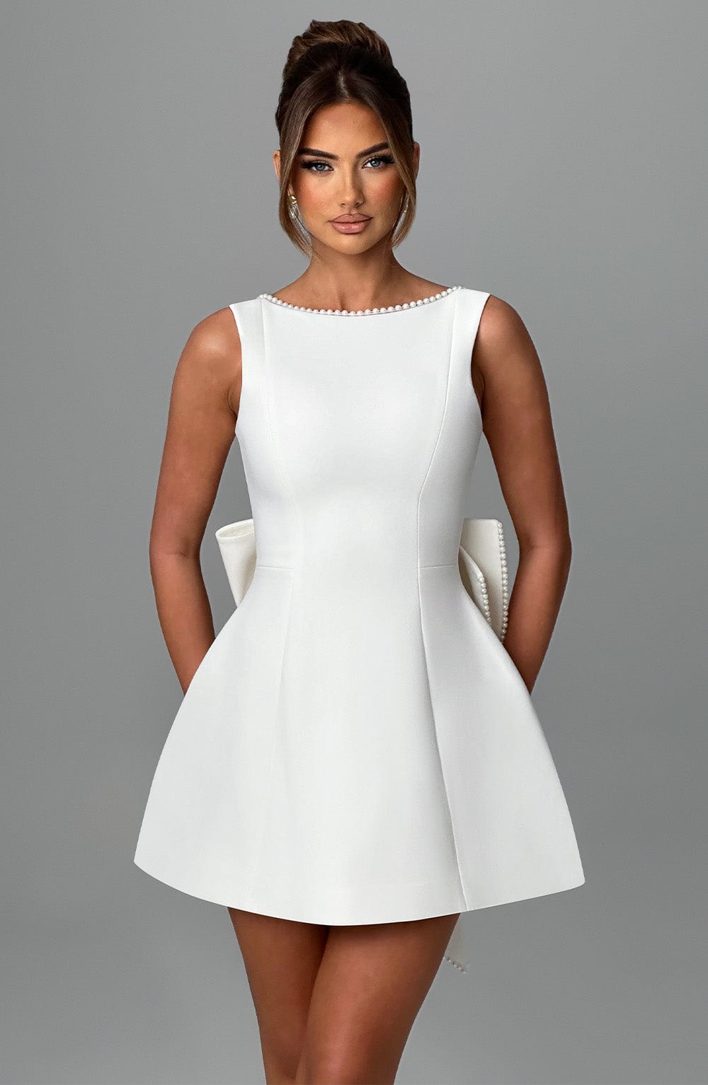 Gliona | Kleid mit Perlenbindung