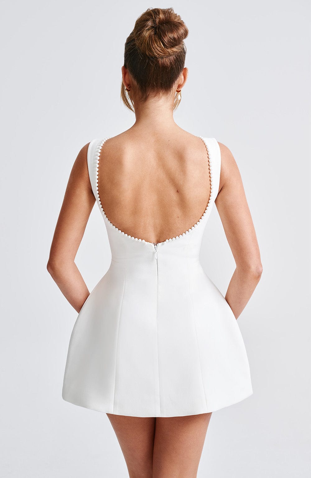 Gliona | Kleid mit Perlenbindung