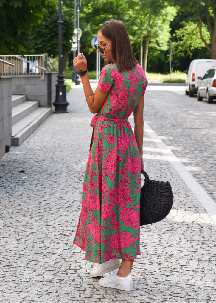 Elianne | Fließendes und modernes Sommerkleid