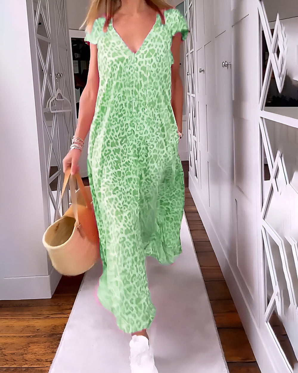 Véronique | Langes Kleid mit V-Ausschnitt, kurzem Ärmel und Print