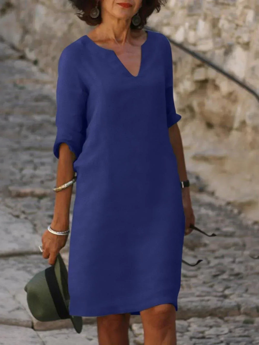 Maya | Zeitloses V-Ausschnitt-Midikleid