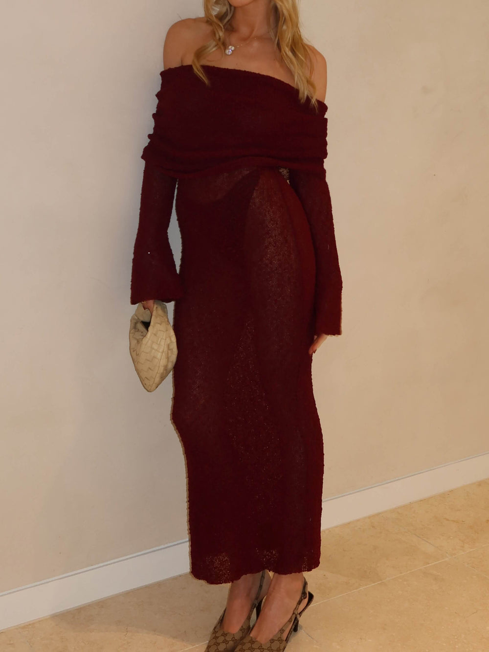 Kenvira | Schulterfreies Kleid