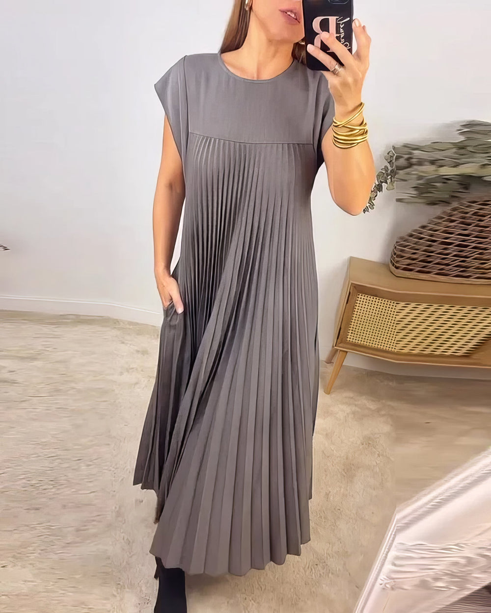 Eleonora | Ärmeloses Plisseekleid, elegant und zeitlos
