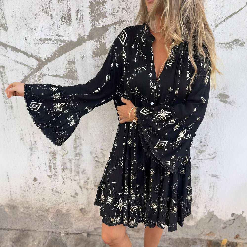 Mara | Trendiges Mini-Kleid mit langen Ärmeln